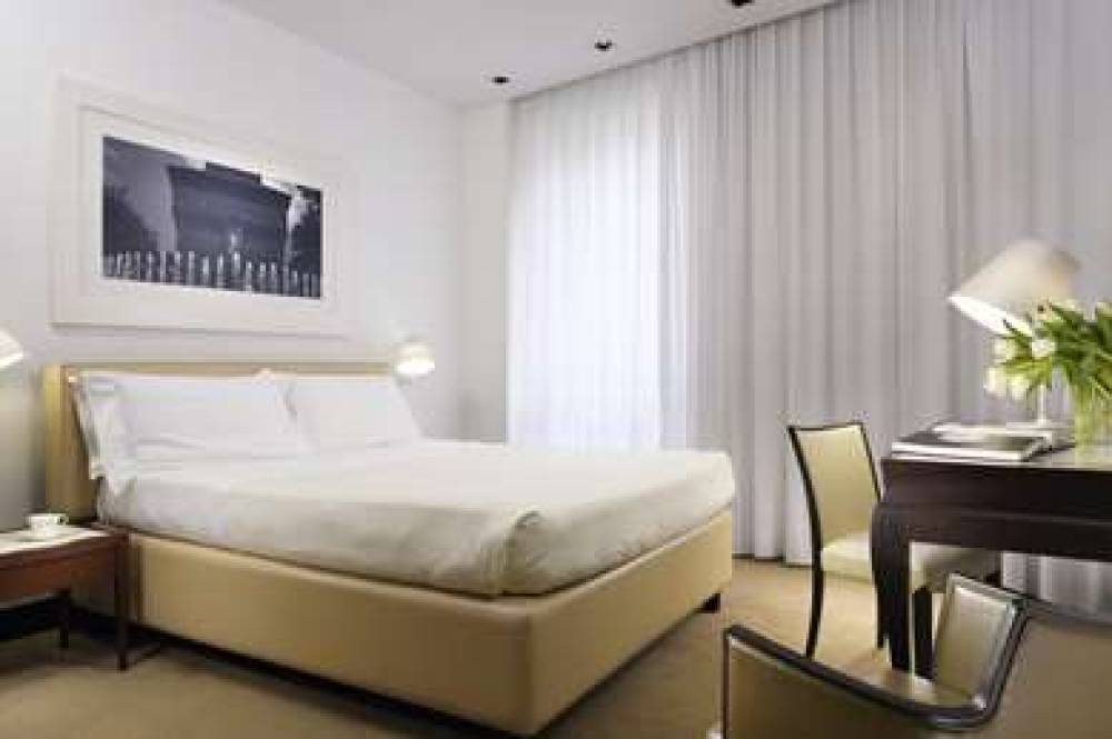 UNAHOTELS CUSANI MILANO 8