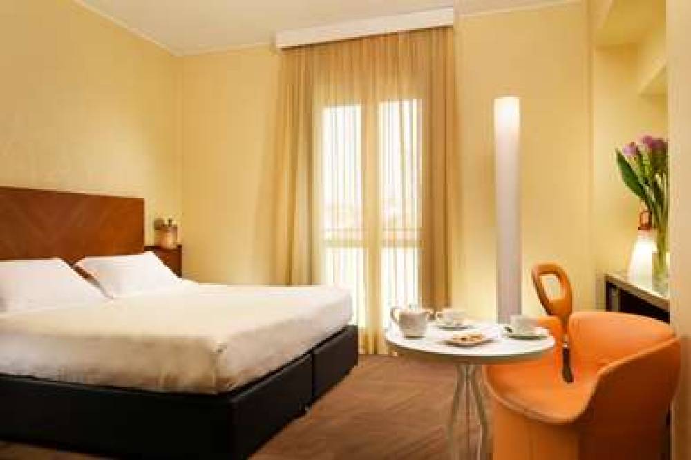 UNAHOTELS MEDITERRANEO MILANO 8