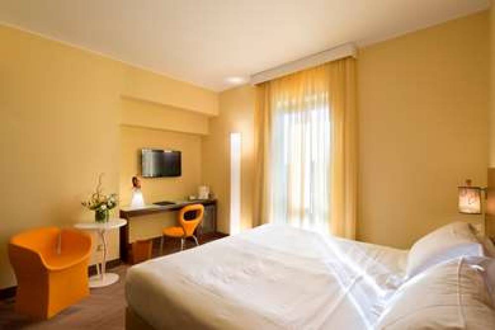 UNAHOTELS MEDITERRANEO MILANO 10