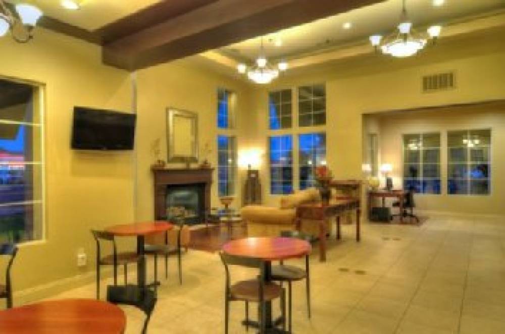 UNIVERSITY PARK INN AND SUITES 8