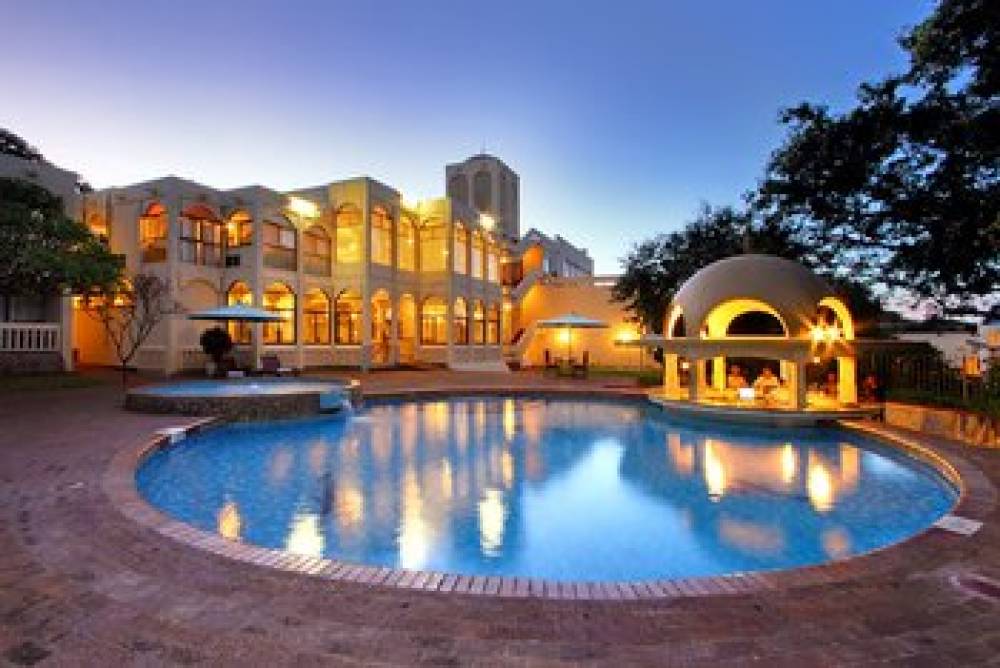 VICTORIA FALLS RAINBOW HOTEL 1