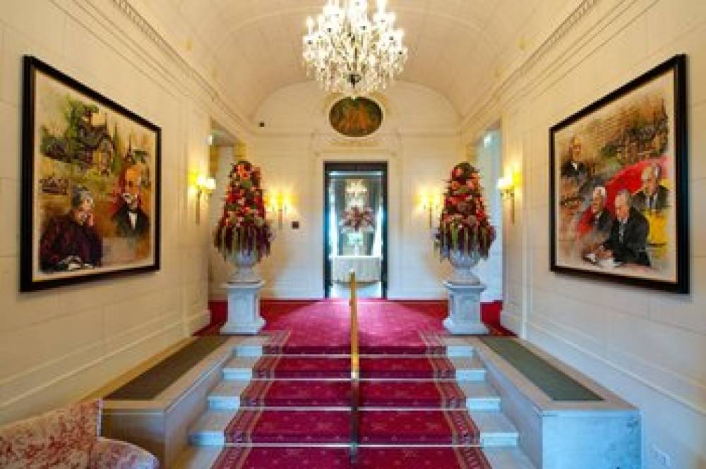 Villa Rothschild Autograph Collection