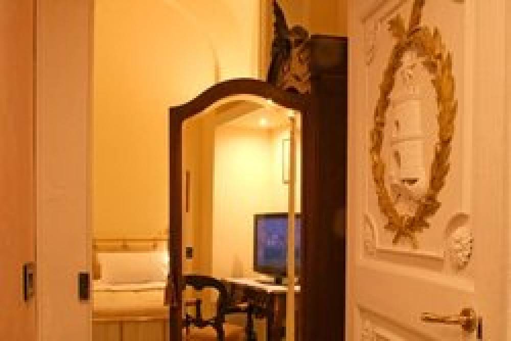 VILLA SIGNORINI HOTEL 10