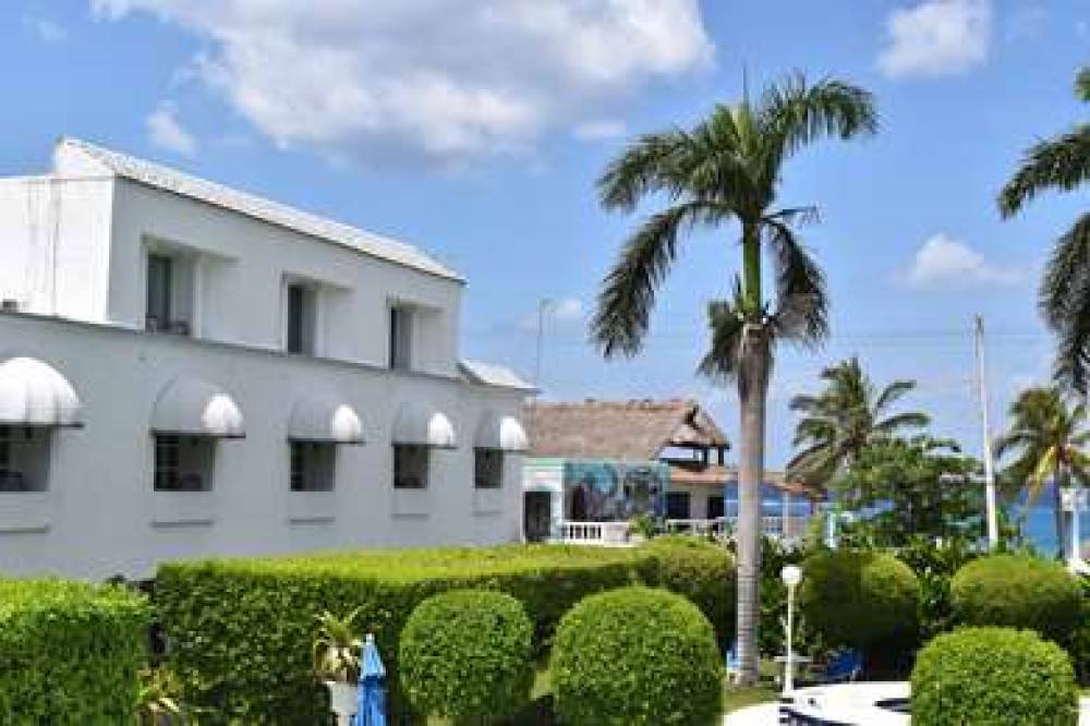 VILLABLANCA GARDEN BEACH 2