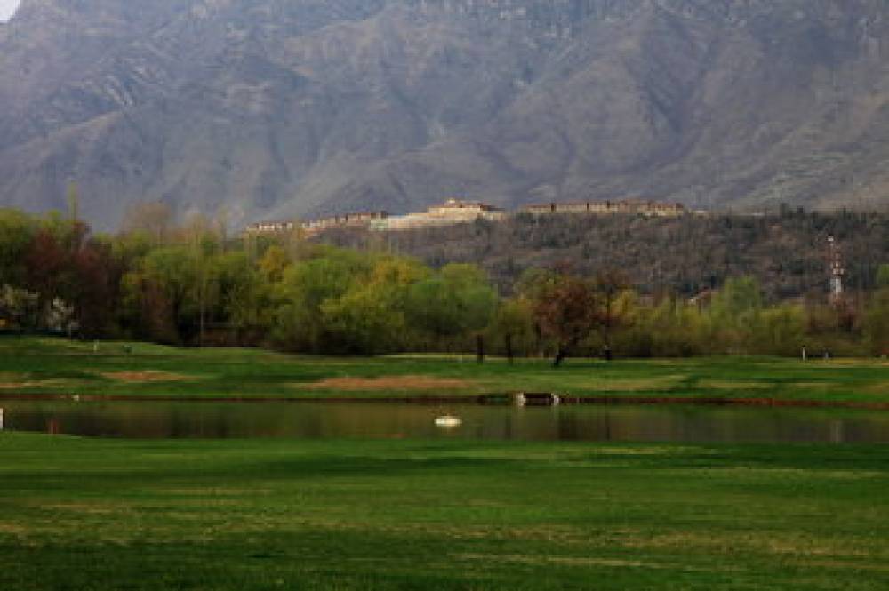 Vivanta Dal View Srinagar