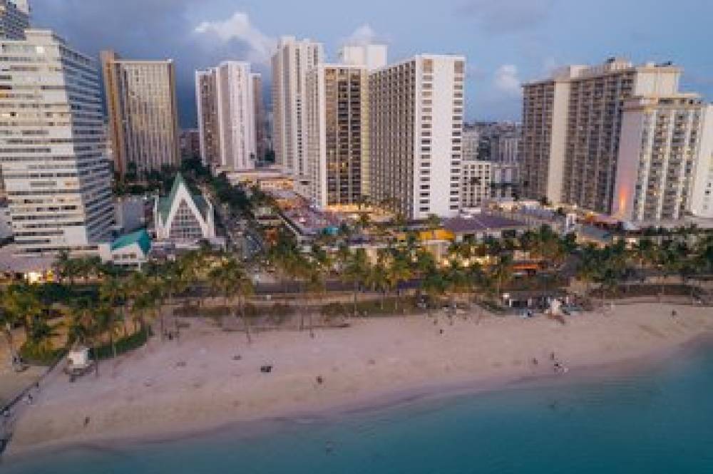 Waikiki Beach Marriott Resort And Spa 2