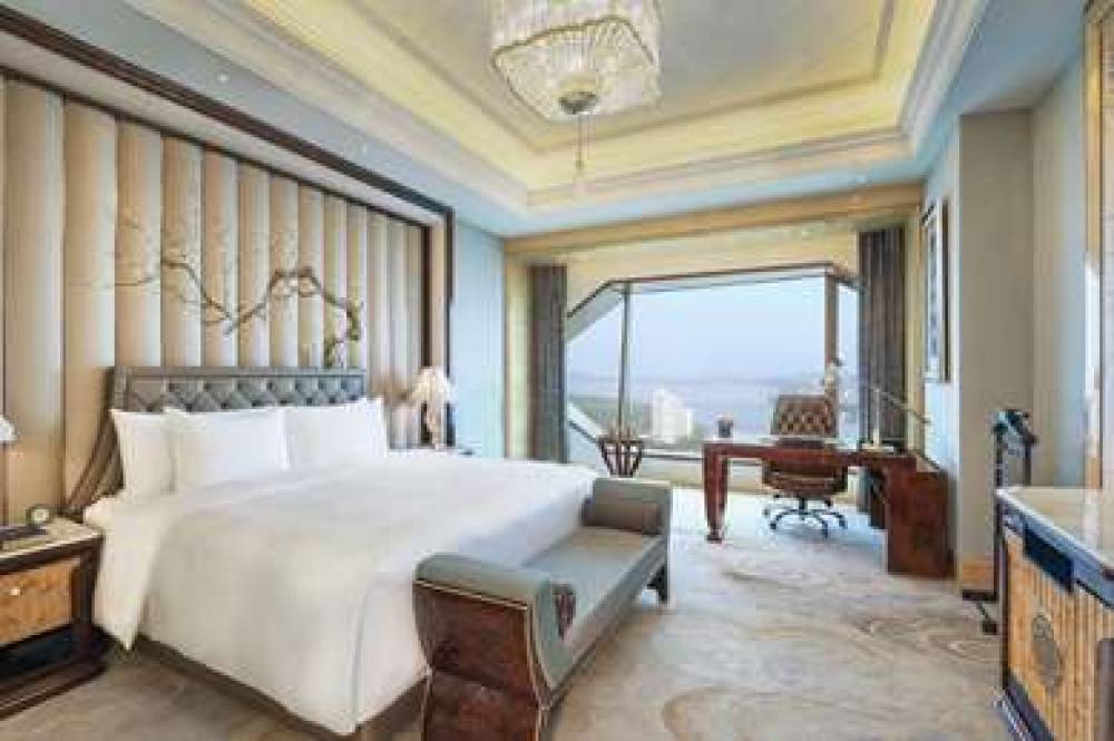 WANDA REIGN WUHAN 4