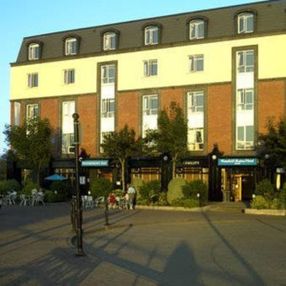 Waterford Marina Hotel 1