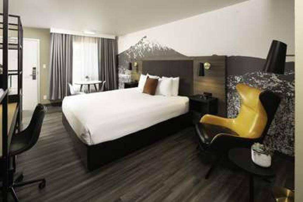 WAYPOINT HOTEL 10