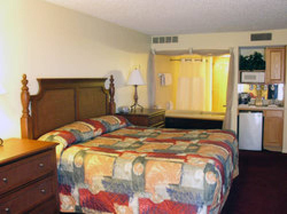 WEATHERVANE TERRACE INN AND SUITES 2