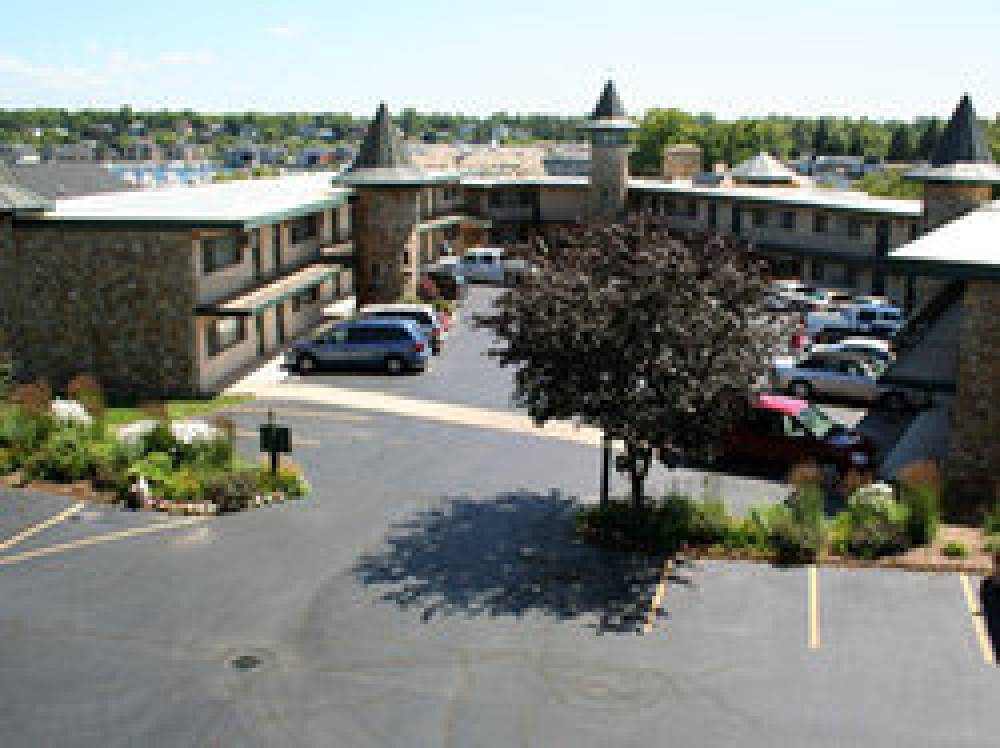 WEATHERVANE TERRACE INN AND SUITES 7