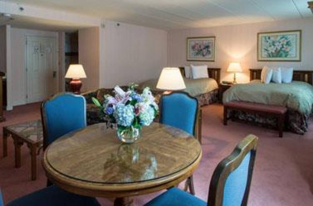 WESTFORD REGENCY INN AND CONFERENCE 10