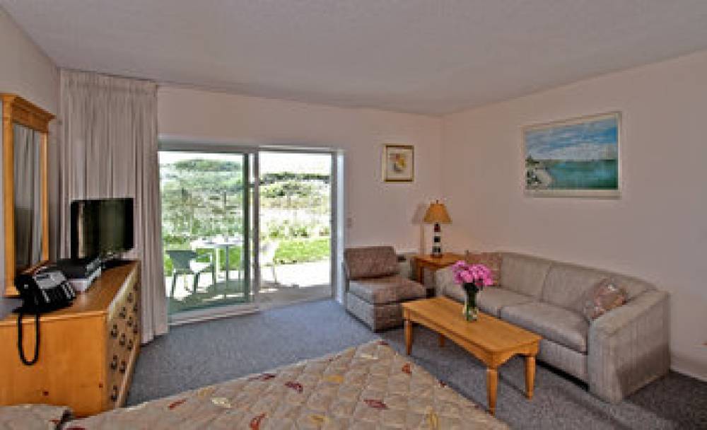 WINDWARD SHORES 4