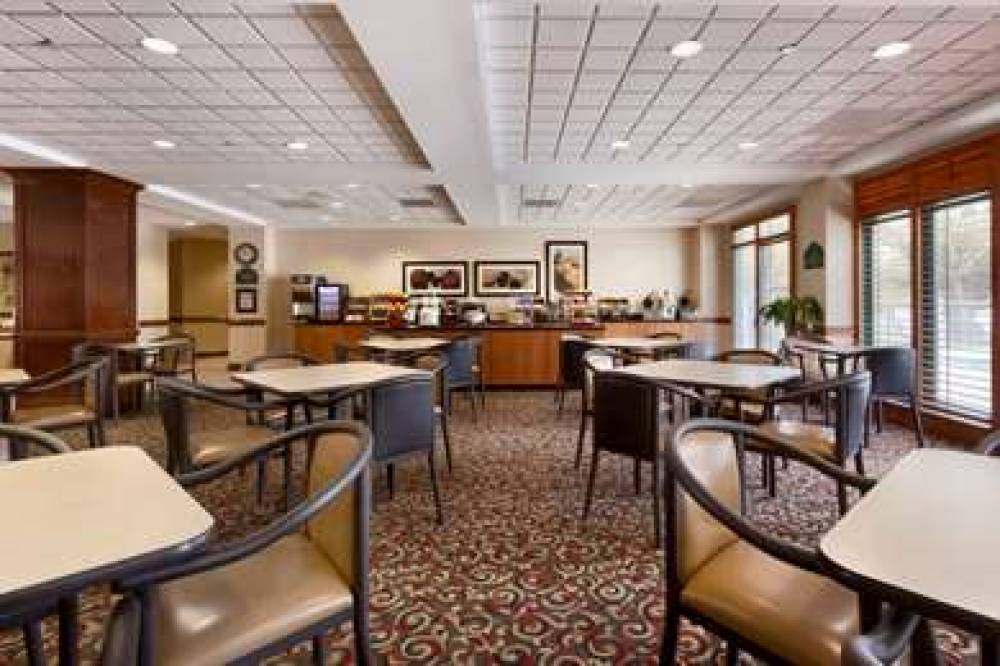 Wingate By Wyndham Charlotte Airport South/ I-77  Tyvola 4