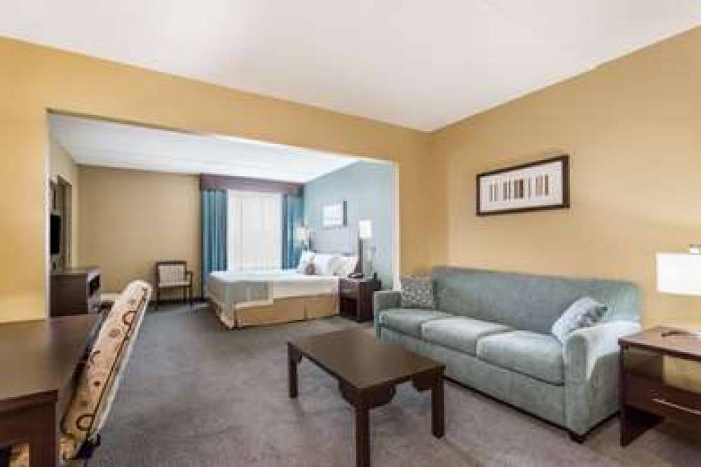 Wingate By Wyndham Regina 10