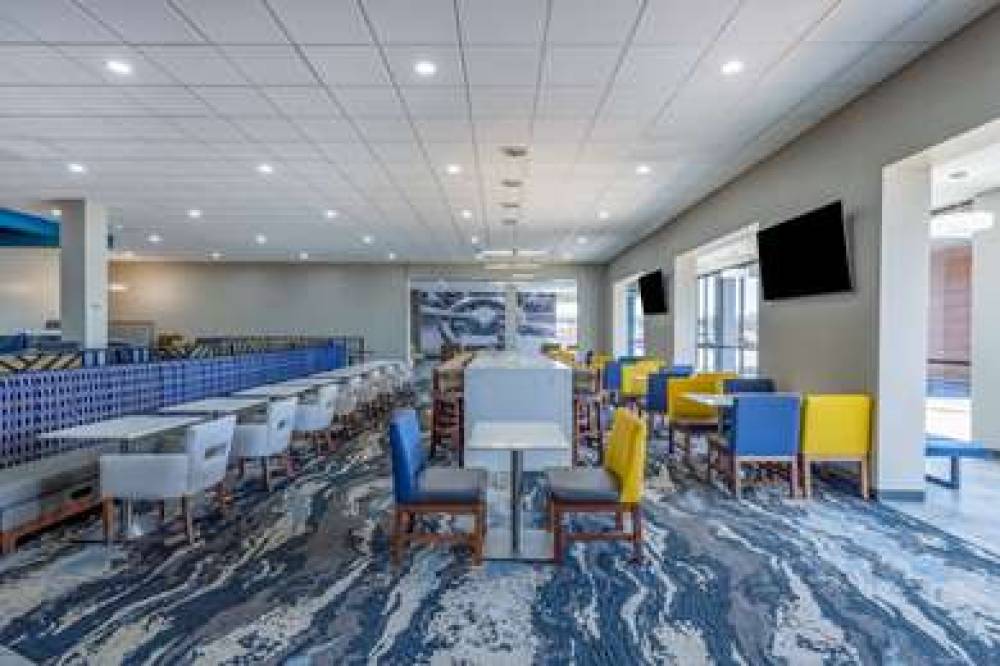 Wingate By Wyndham Wichita Airport 7