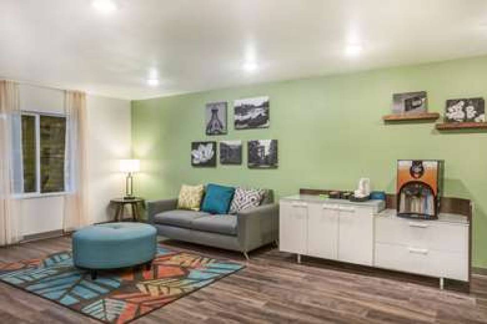 WOODSPRING SUITES ATLANTA NEWNAN 6