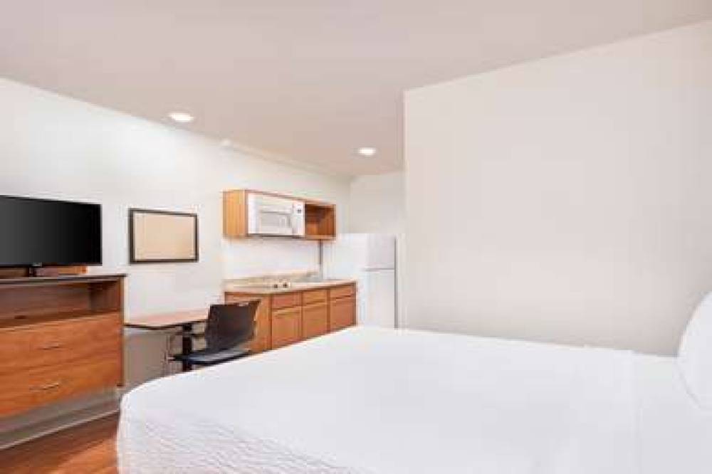 WOODSPRING SUITES CHATTANOOGA 8