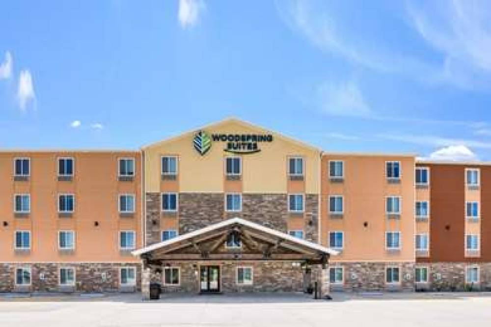 WOODSPRING SUITES DAVENPORT QUAD CI 3