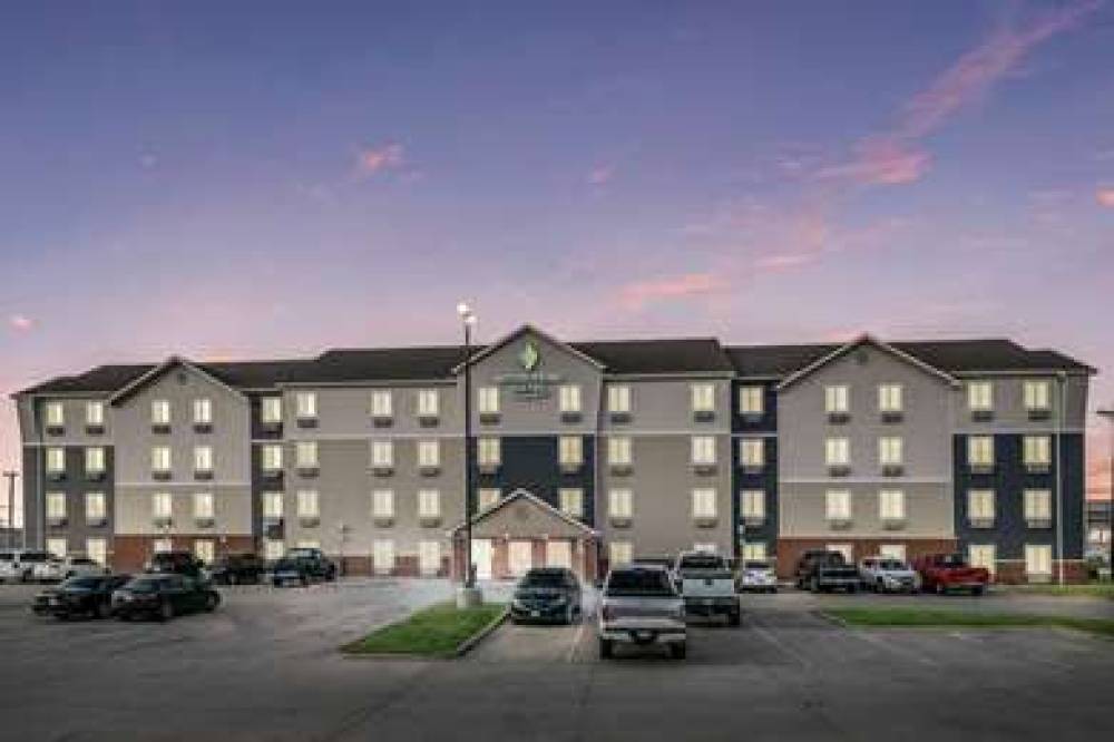 WOODSPRING SUITES DENTON 8