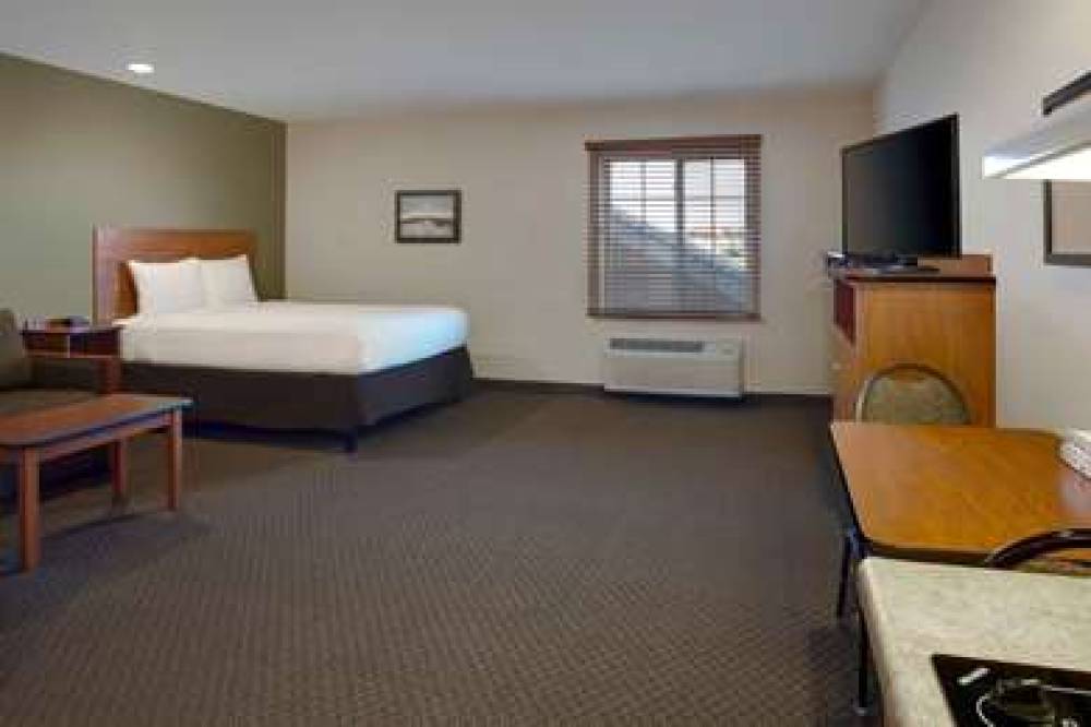 WOODSPRING SUITES FREDERICK I-70 9