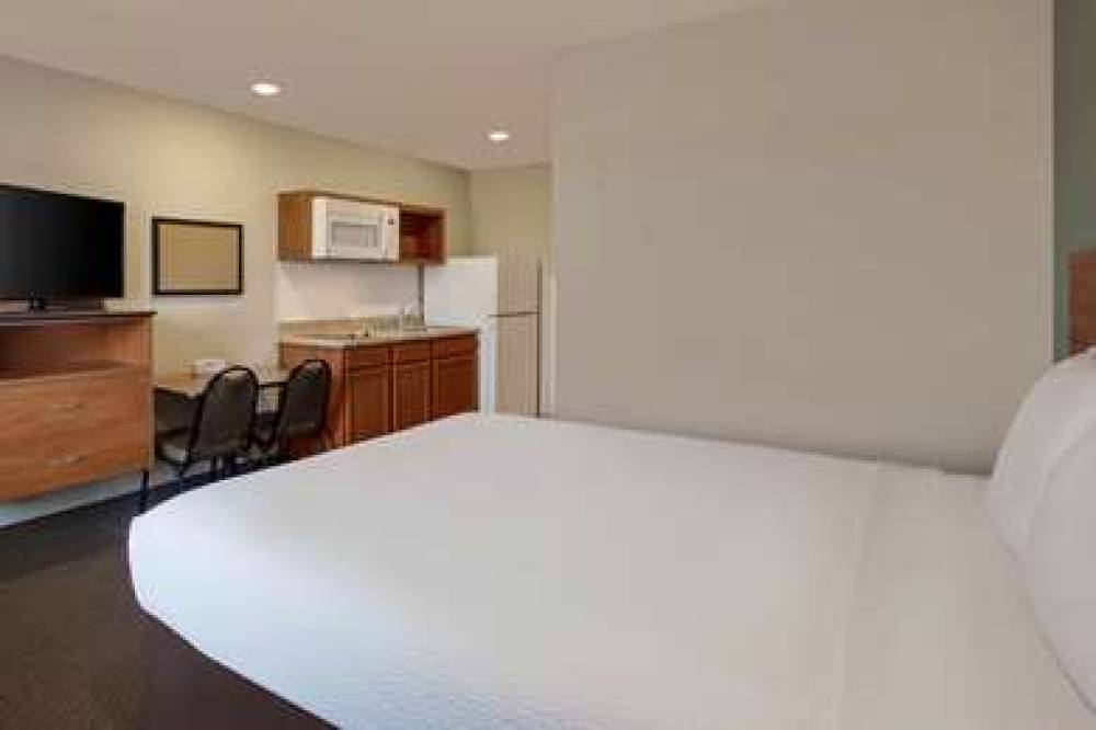 WOODSPRING SUITES FREDERICK I-70 7