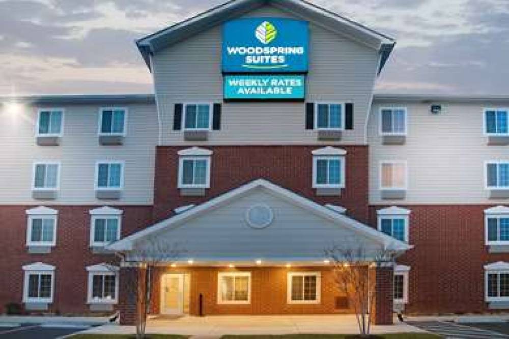 WOODSPRING SUITES FREDERICKSBURG 3