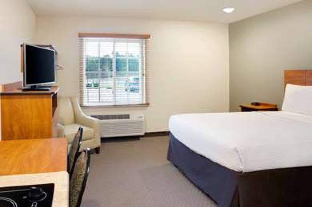 WOODSPRING SUITES FREDERICKSBURG 6