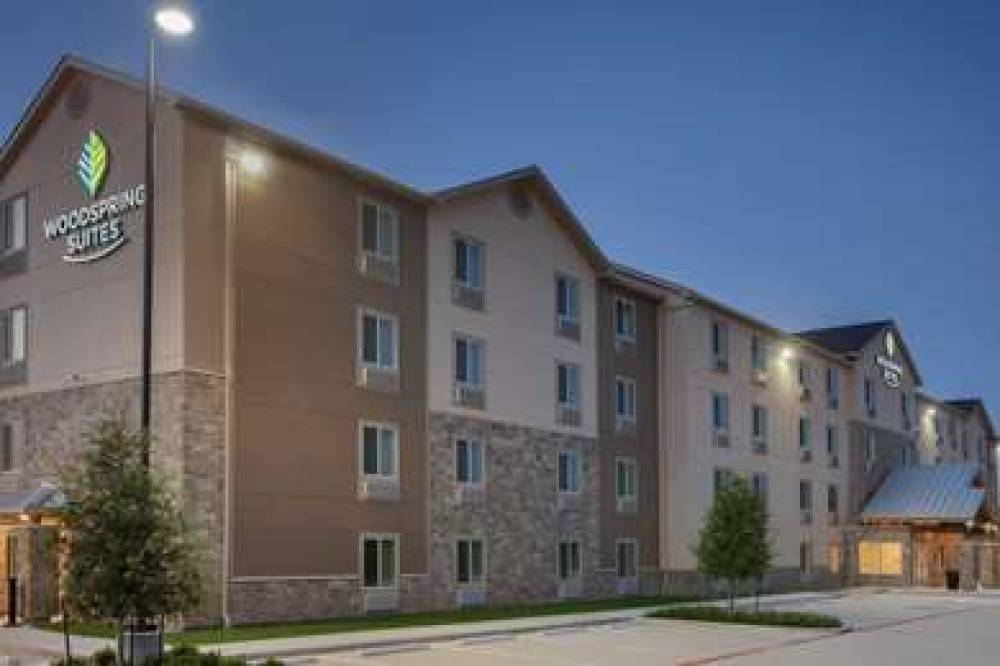 WOODSPRING SUITES HOUSTON 288 SOUTH 3