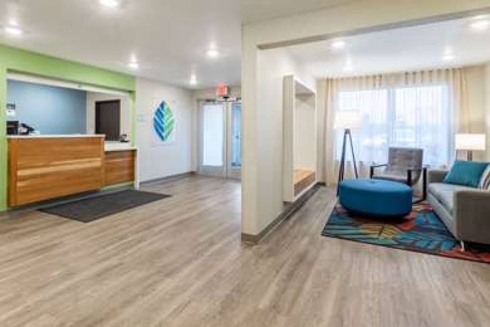 WOODSPRING SUITES INDIANAPOLIS CAST 8