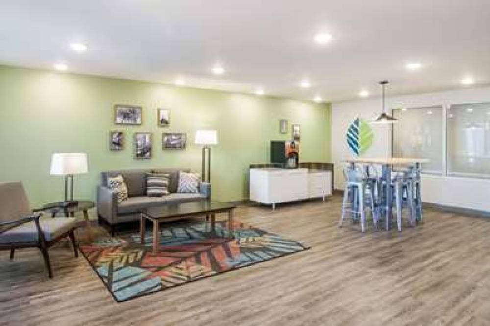 WOODSPRING SUITES JACKSONVILLE CAMP 8