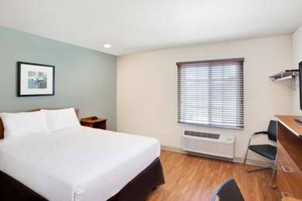 WOODSPRING SUITES LAFAYETTE 9