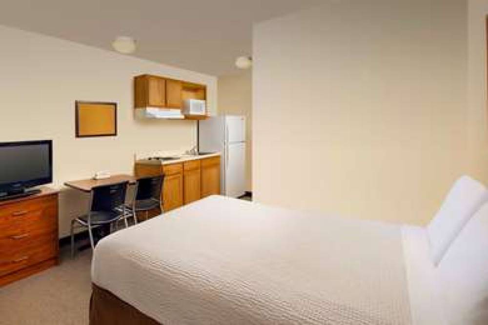 WOODSPRING SUITES LINCOLN NORTHEAST 8