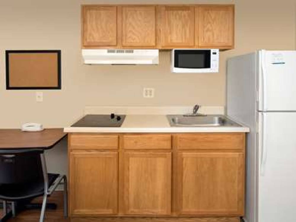 WOODSPRING SUITES LOUISVILLE CLARKS 8