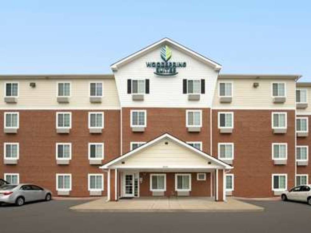 WOODSPRING SUITES LOUISVILLE CLARKS 2