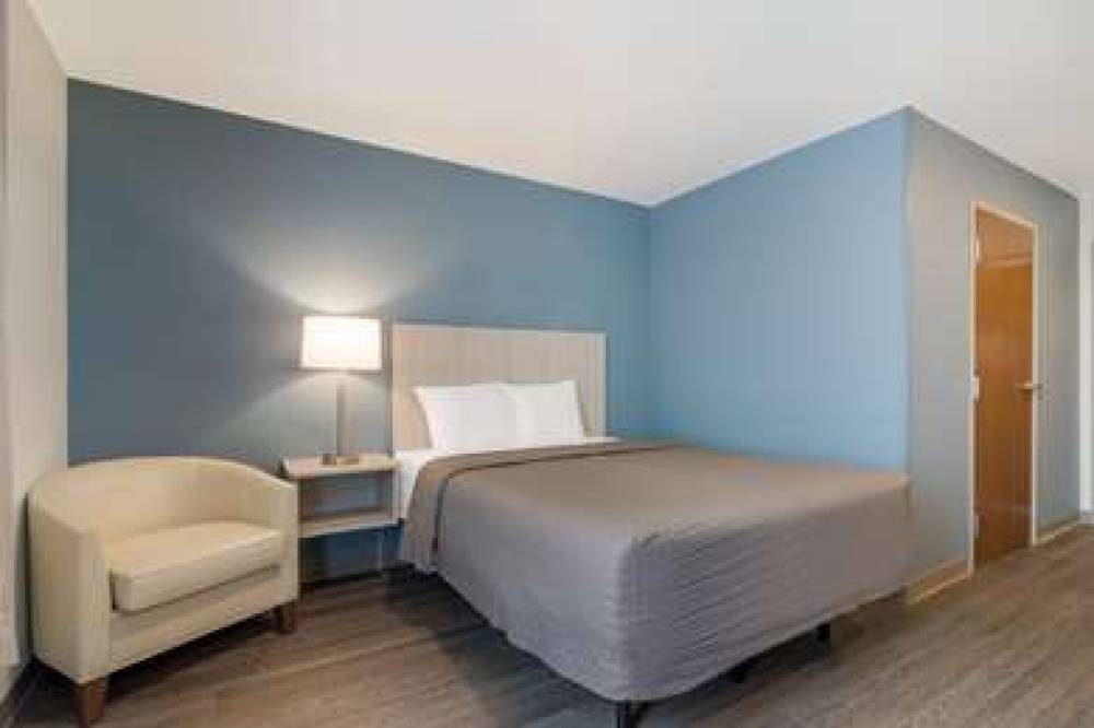 WOODSPRING SUITES MORRISVILLE - RAL 9