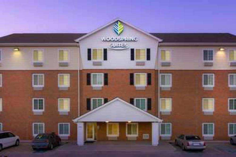 WOODSPRING SUITES OMAHA BELLEVUE 2