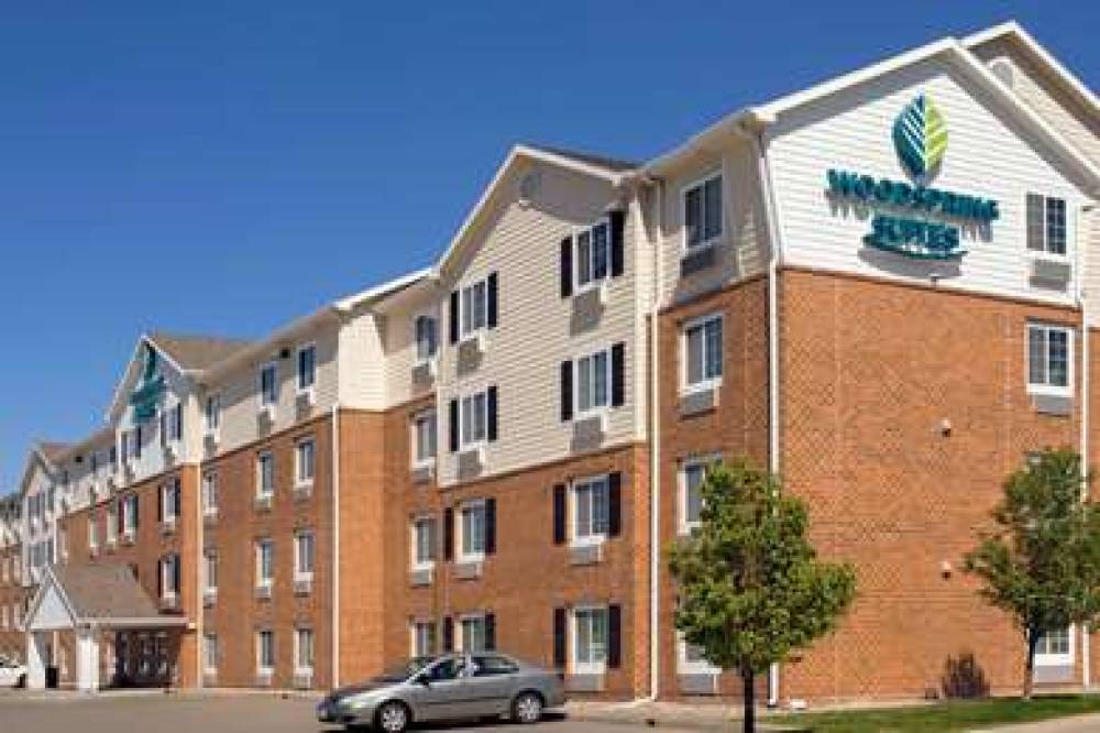 WOODSPRING SUITES OMAHA BELLEVUE 3