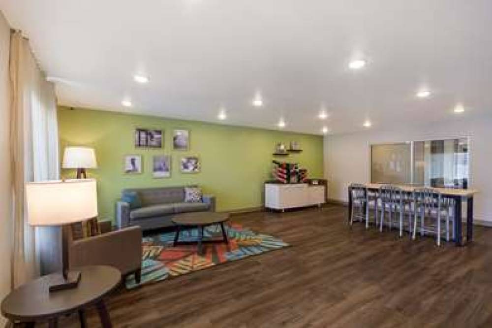 WOODSPRING SUITES PANAMA CITY BEACH 4