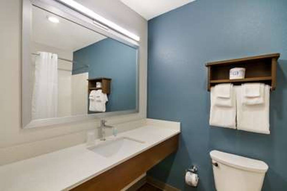 WOODSPRING SUITES PANAMA CITY BEACH 8