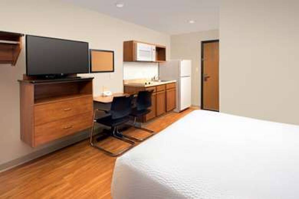 WOODSPRING SUITES SAN ANGELO 8