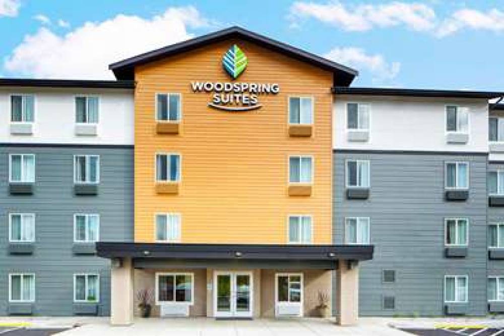 WOODSPRING SUITES SEATTLE EVERETT 2