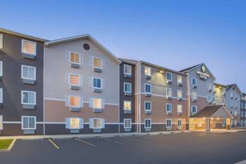 WOODSPRING SUITES SIOUX FALLS 3