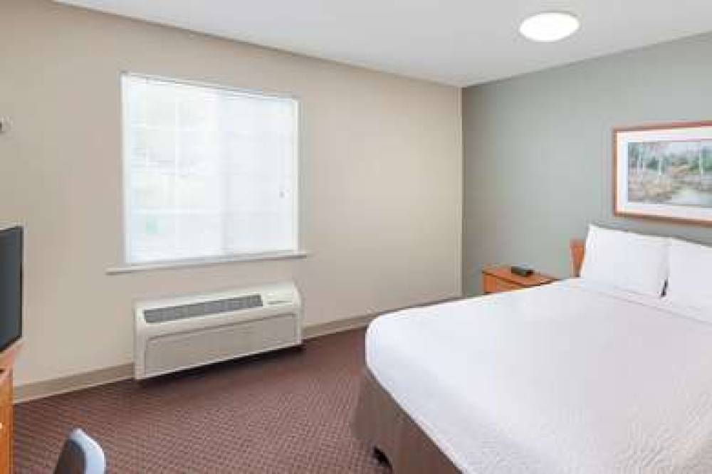 WOODSPRING SUITES SIOUX FALLS 8