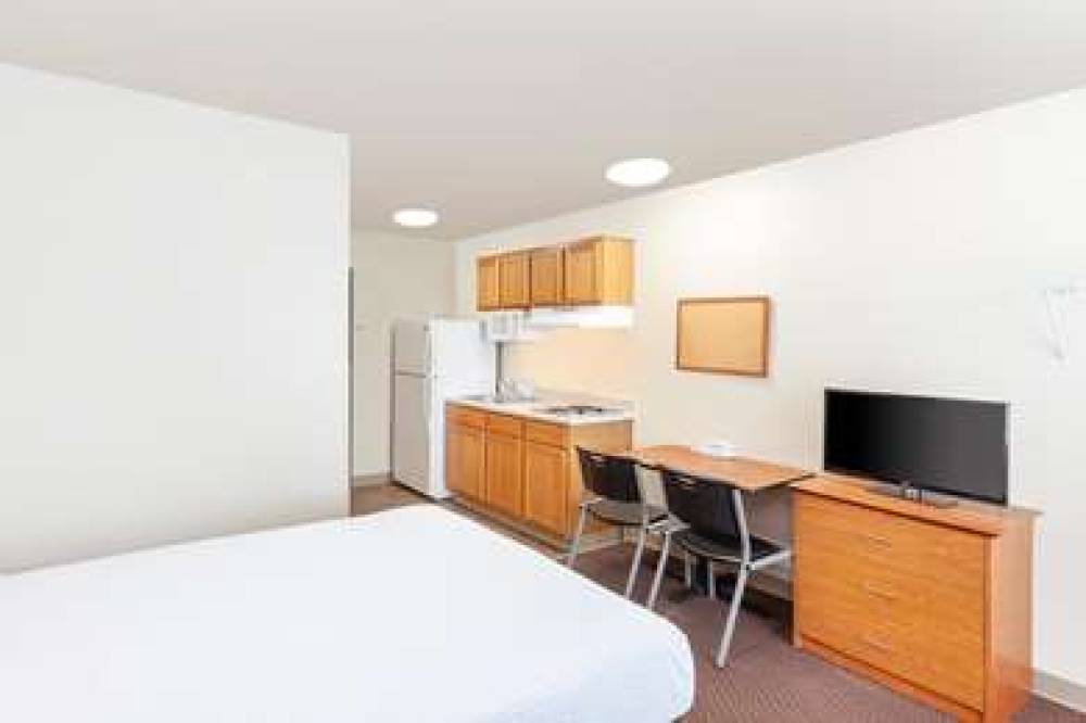 WOODSPRING SUITES SIOUX FALLS 7