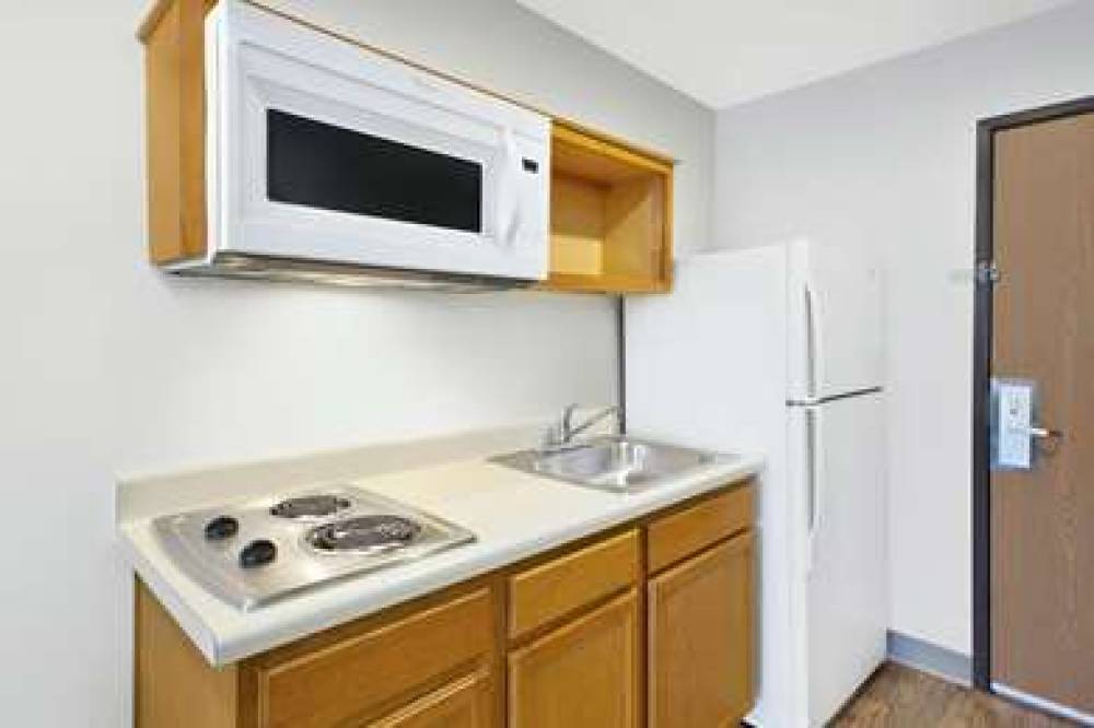 WOODSPRING SUITES ST LOUIS ST CHARL 10