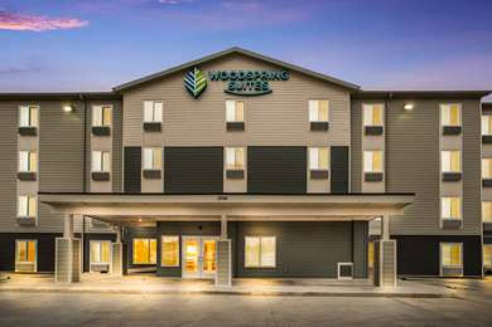 WOODSPRING SUITES SULPHUR - LAKE CH 3