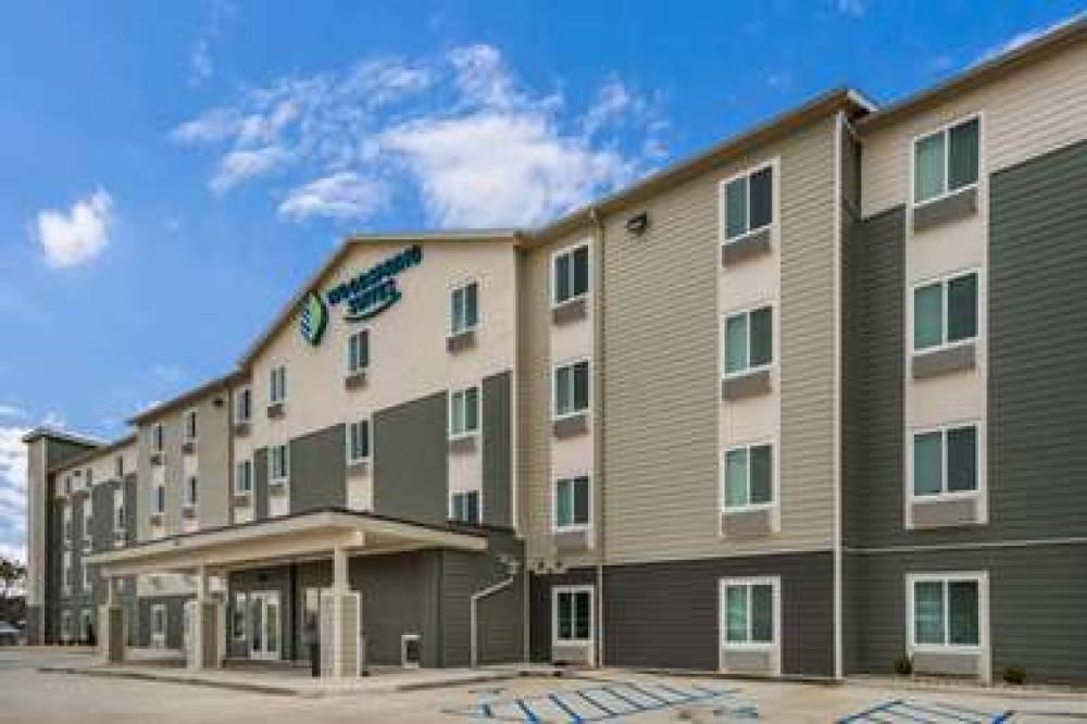 WOODSPRING SUITES SULPHUR - LAKE CH 2