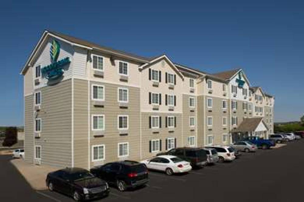 WOODSPRING SUITES TOPEKA 2