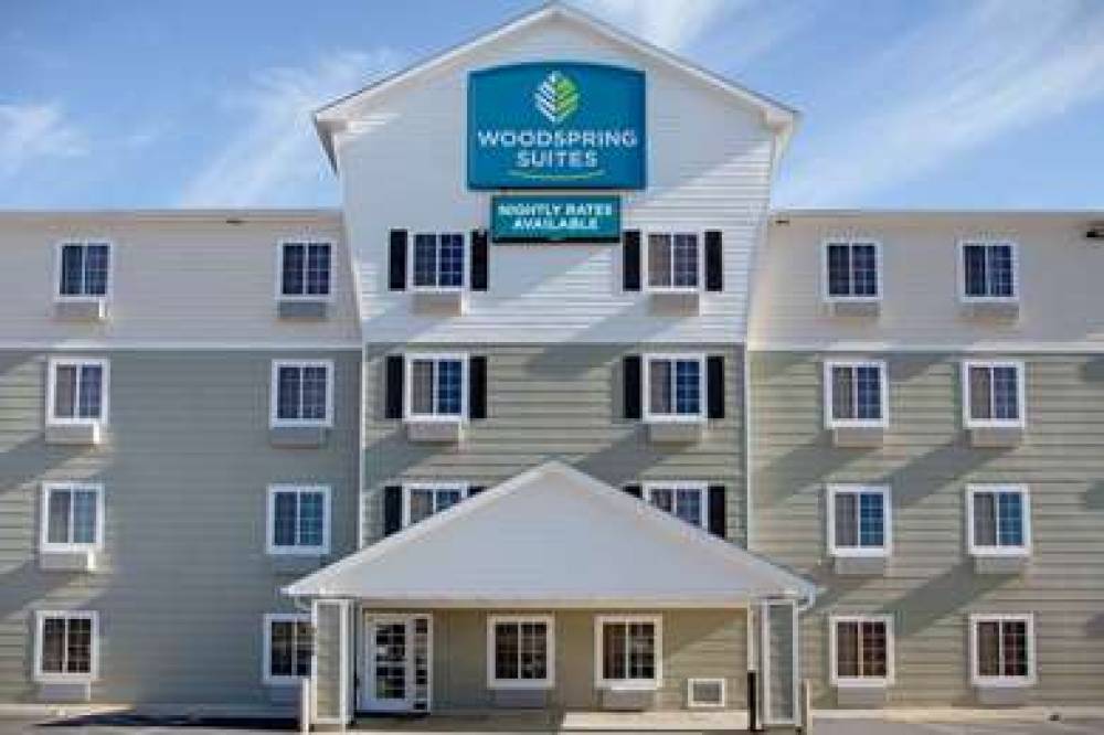 WOODSPRING SUITES WASHINGTON DC AND 1